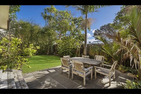 Photo of property in 65a Beresford Street, Bayswater, Auckland, 0622