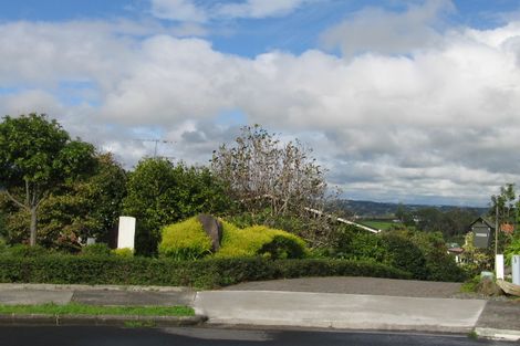 Photo of property in 25 Callender Place, Shelly Park, Auckland, 2014