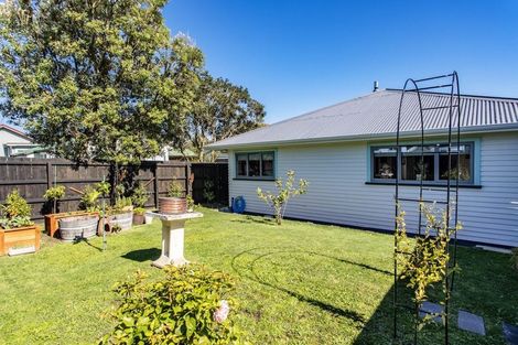 Photo of property in 73 Dunns Avenue, The Pines Beach, 7630