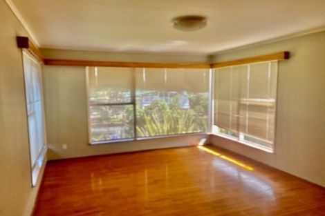 Photo of property in 7 Grimshaw Place, Henderson, Auckland, 0612