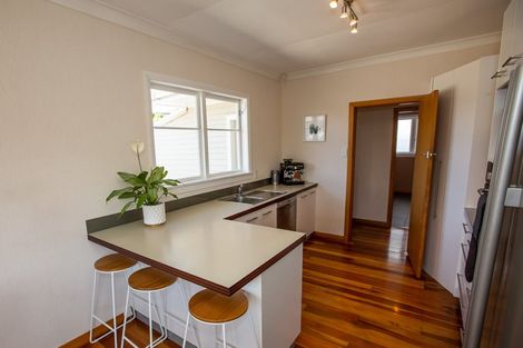 Photo of property in 38 Liverpool Street, Takaro, Palmerston North, 4412