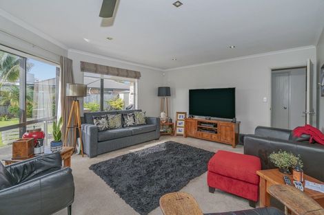 Photo of property in 56 Kupe Drive, Whitianga, 3510