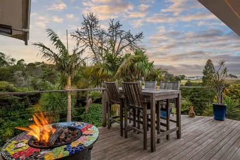 Photo of property in 99 John Downs Drive, Browns Bay, Auckland, 0630