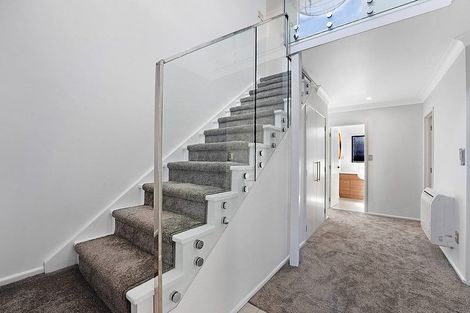 Photo of property in 1/461 Beach Road, Murrays Bay, Auckland, 0630