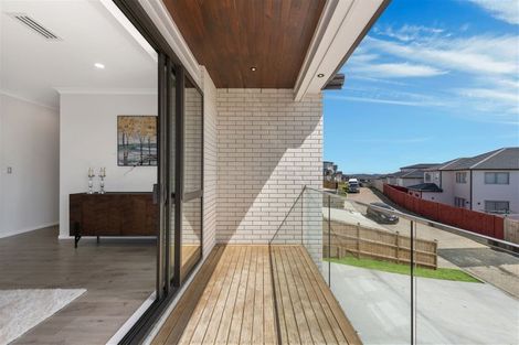 Photo of property in 4 Glann Lane, Flat Bush, Auckland, 2019