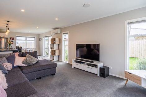 Photo of property in 27 Gallipoli Place, Paraparaumu, 5032