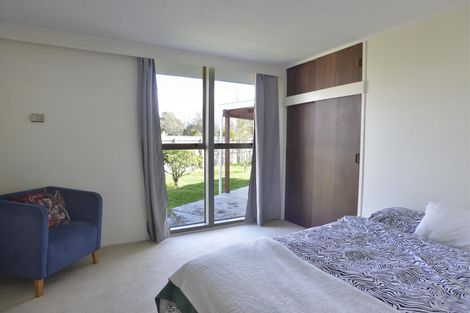 Photo of property in 1 Deller Drive, Carterton, 5713