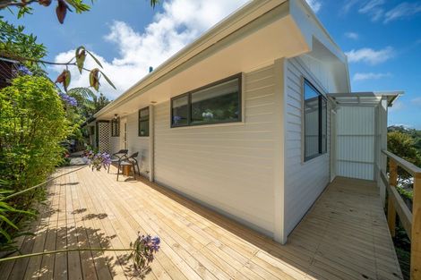 Photo of property in 2/14 Doris Gordon Crescent, Crofton Downs, Wellington, 6035