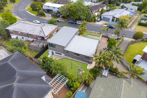 Photo of property in 64 O'halloran Road, Howick, Auckland, 2014