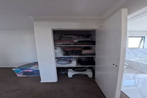 Photo of property in 11 Pihoihoi Place, Hobsonville, Auckland, 0616