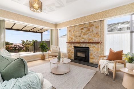 Photo of property in 38 Dyers Pass Road, Cashmere, Christchurch, 8022