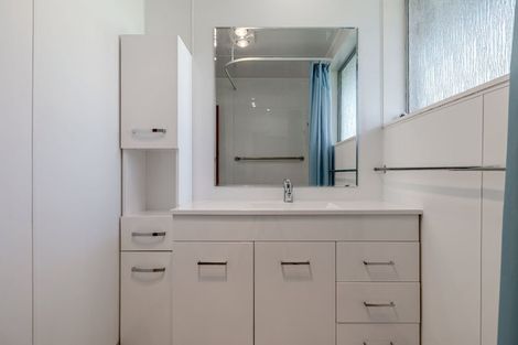 Photo of property in 26 Westmere Place, Takaro, Palmerston North, 4412