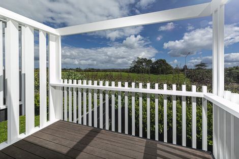 Photo of property in 21 Carder Court, Hobsonville, Auckland, 0618