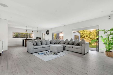 Photo of property in 51 Boundary Road, Opaheke, Papakura, 2113