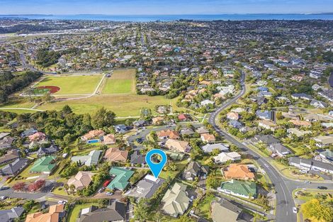 Photo of property in 13 Sandpiper Grove, Unsworth Heights, Auckland, 0632