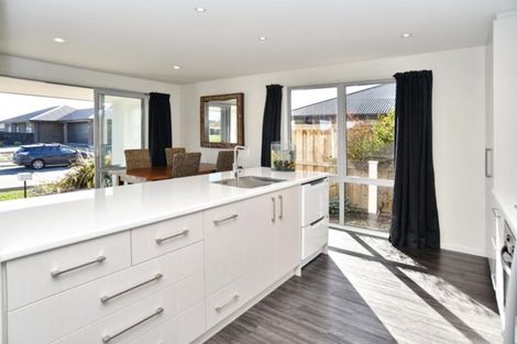 Photo of property in 6 Aroha Street, Pegasus, 7612