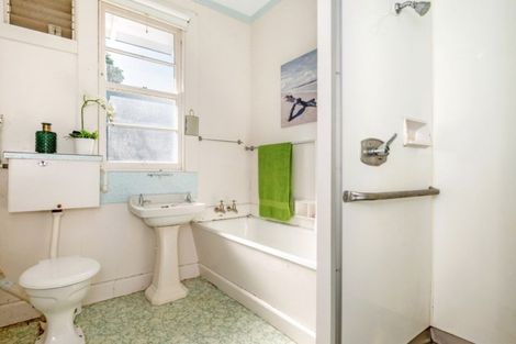 Photo of property in 219 Harris Street, Inner Kaiti, Gisborne, 4010