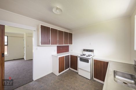 Photo of property in 2/82 John F Kennedy Drive, Milson, Palmerston North, 4414
