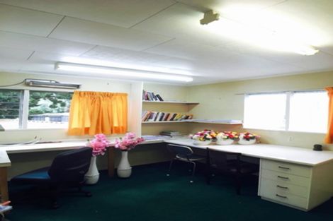 Photo of property in 4 De Thiery Place, Pakuranga Heights, Auckland, 2010