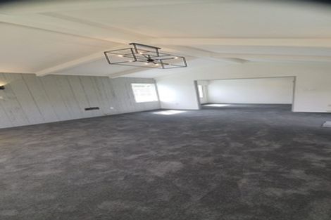 Photo of property in 37 Raroa Terrace, Tawa, Wellington, 5028