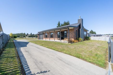 Photo of property in 59 Orbell Crescent, Te Anau, 9679