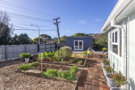 Photo of property in 56 Poplar Avenue, Raumati South, Paraparaumu, 5032