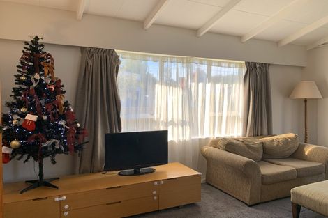 Photo of property in 3 Hawthorn Crescent, Stokes Valley, Lower Hutt, 5019