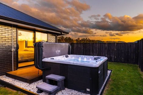 Photo of property in 17 Catalina Crescent, Burleigh, Blenheim, 7201