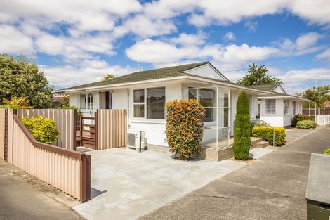 Photo of property in 1/17 Lake Terrace Road, Burwood, Christchurch, 8061