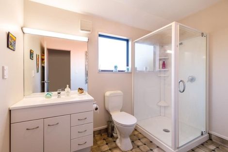 Photo of property in 19c Motueka Street, Ngaio, Wellington, 6035