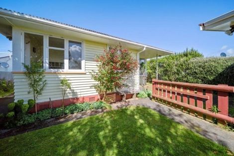 Photo of property in 41 Iredale Road, Hawera, 4610