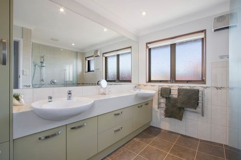 Photo of property in 12 Giles Way, Tanners Point, Katikati, 3177