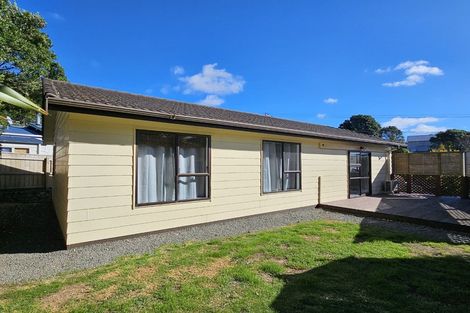 Photo of property in 154 Sievers Grove, Cannons Creek, Porirua, 5024