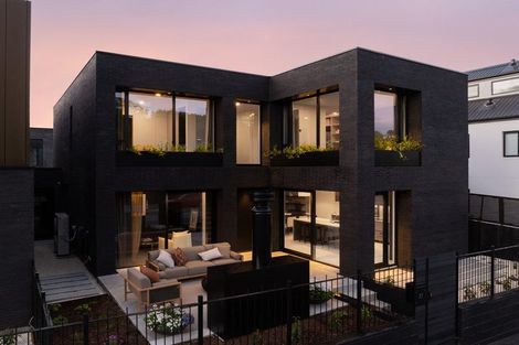 Photo of property in 27 Carlton Mill Road, Merivale, Christchurch, 8014