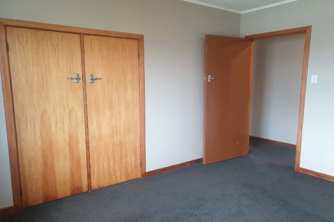 Photo of property in 8 Truby King Street, Merrilands, New Plymouth, 4312