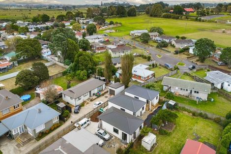 Photo of property in 44 Birdwood Road, Pukekohe, 2120
