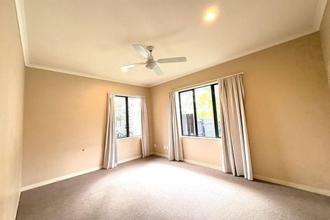 Photo of property in 79 Manor Park, Sunnyhills, Auckland, 2010