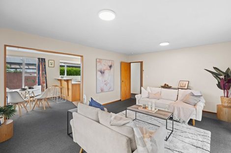 Photo of property in 2/35 Peverel Street, Riccarton, Christchurch, 8041