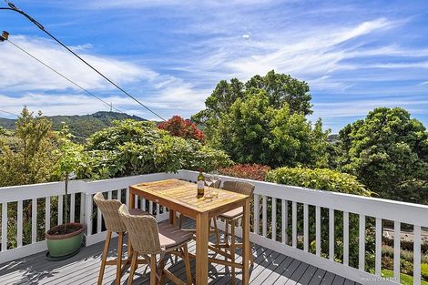 Photo of property in 62 Nicholson Road, Khandallah, Wellington, 6035