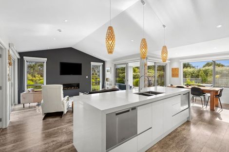 Photo of property in 56 Parapara Beach Road, Parapara, Takaka, 7182