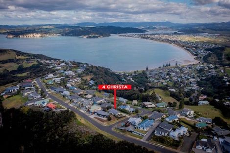 Photo of property in 4 Christa Court, Whitianga, 3510