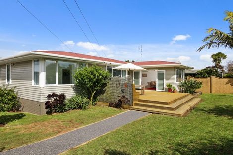 Photo of property in 19 Koru Street, Mangere Bridge, Auckland, 2022