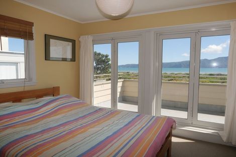 Photo of property in 77 Manly Street, Paraparaumu Beach, Paraparaumu, 5032