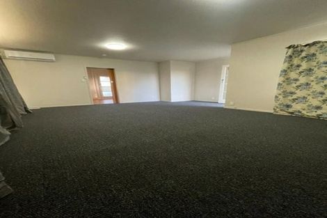 Photo of property in 1/37 Clevedon Road, Papakura, 2110