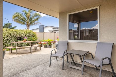 Photo of property in 2 Arthur Close, Clive, 4102