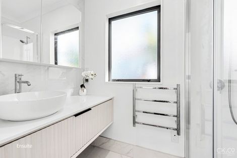 Photo of property in 175 Tirohanga Road, Tirohanga, Lower Hutt, 5010