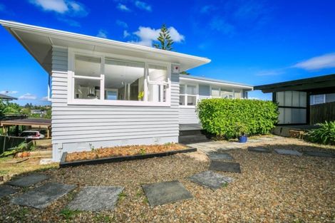 Photo of property in 51 Sycamore Drive, Sunnynook, Auckland, 0620