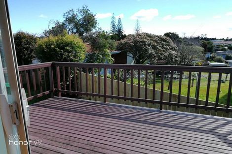 Photo of property in 11 Karo Place, Glendene, Auckland, 0602