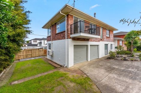 Photo of property in 3/6 Gordon Avenue, Milford, Auckland, 0620