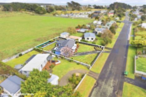 Photo of property in 9 Ramona Avenue, Waitarere Beach, Levin, 5510